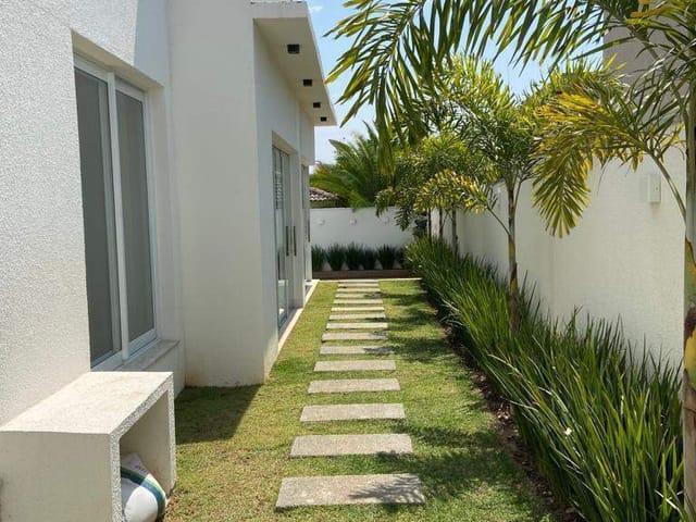 Casa com 474m² 4 quartos e 4 banheiros, à venda ou para alugar, no bairro Condomínio Florais Cuiabá Residencial em Cuiabá