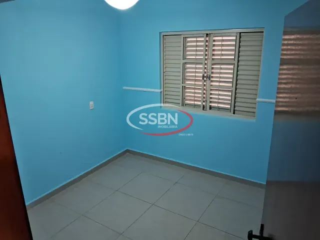 Casa 3 quartos e 1 banheiro, para alugar, no bairro Jardim Santa Rosa em Nova Odessa