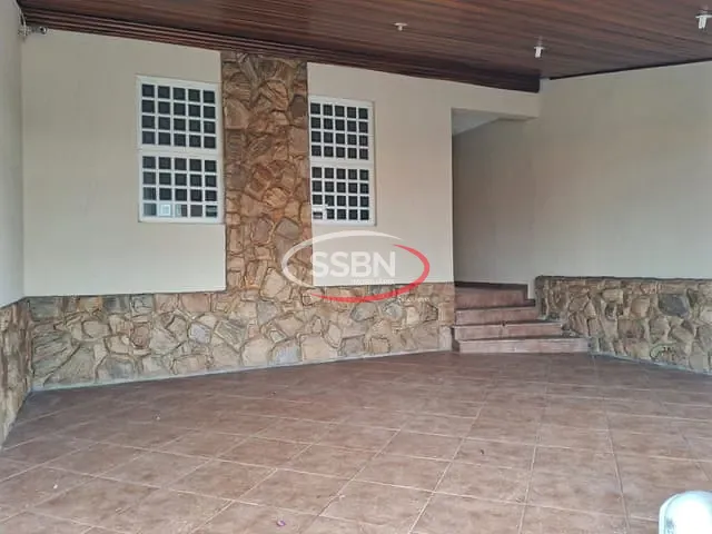 Casa 3 quartos e 1 banheiro, para alugar, no bairro Jardim Santa Rosa em Nova Odessa