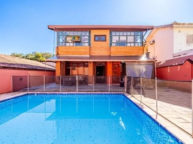 Casa com 360m² 4 quartos e 5 banheiros, à venda, no bairro Alphaville em Santana de Parnaíba
