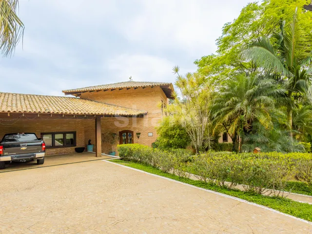 Casa com 1400m² 3 quartos e 6 banheiros, à venda, no bairro Residencial Tamboré em Barueri