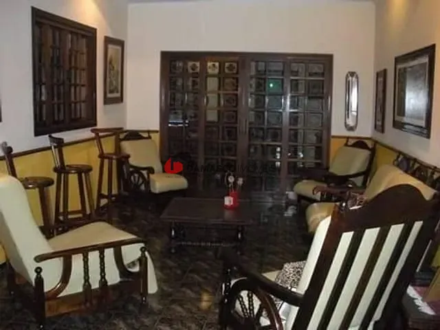 Casa com 280m² 3 quartos e 2 banheiros, à venda, no bairro Santa Paula em São Caetano do Sul