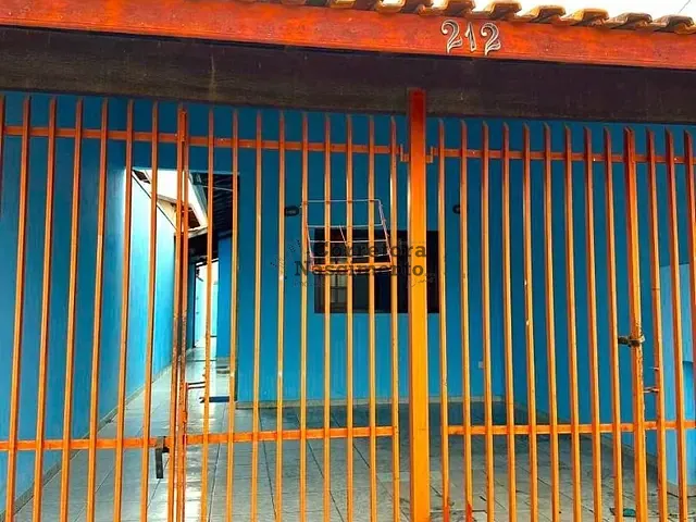 Casa com 125m² 2 quartos e 1 banheiro, à venda, no bairro Jardim Emília em Jacareí