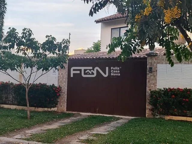 Casa 2 quartos e 2 banheiros, à venda, no bairro Buraquinho em Lauro de Freitas