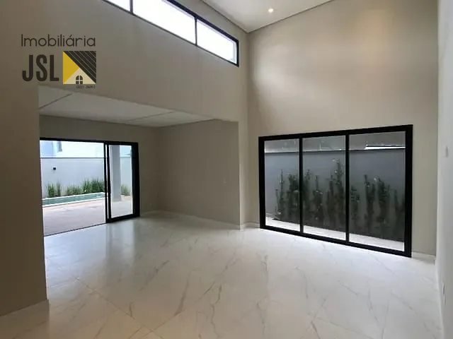Casa com 300m² 3 quartos e 2 banheiros, à venda, no bairro Condomínio Terras do Vale em Caçapava