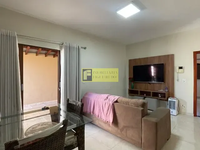 Casa com 360m² 3 quartos e 2 banheiros, à venda, no bairro São Francisco em São José do Rio Preto
