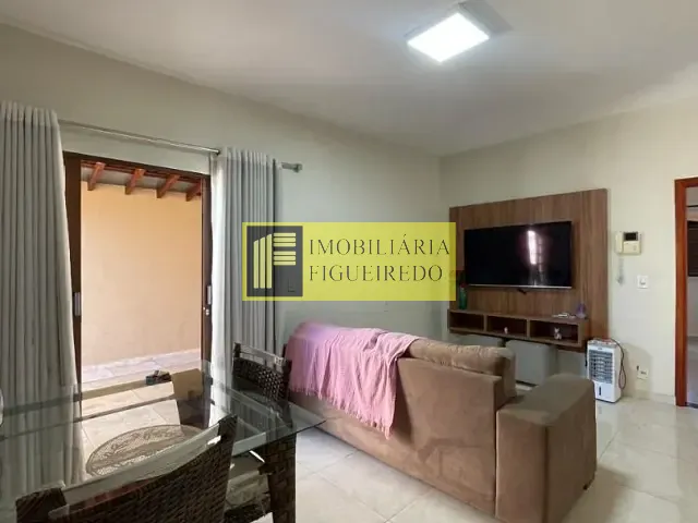 Casa com 360m² 3 quartos e 2 banheiros, à venda, no bairro São Francisco em São José do Rio Preto