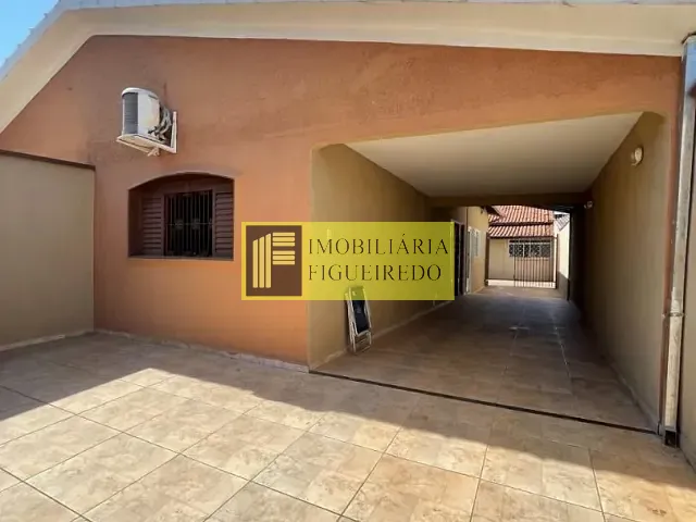 Casa com 360m² 3 quartos e 2 banheiros, à venda, no bairro São Francisco em São José do Rio Preto
