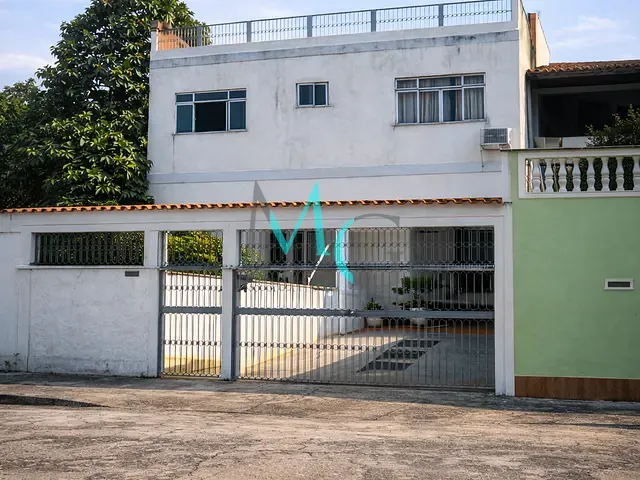 Casa com 525m² 4 quartos e 2 banheiros, à venda ou para alugar, no bairro Campo Grande em Rio de Janeiro