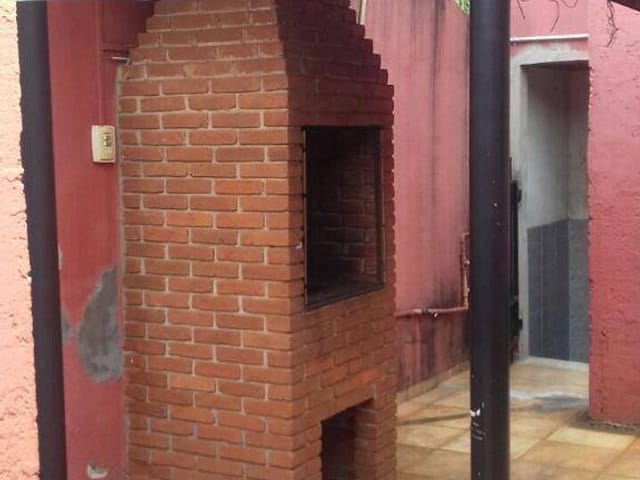 Casa 3 quartos e 1 banheiro, para alugar, no bairro Jardim Silvino em Cambé