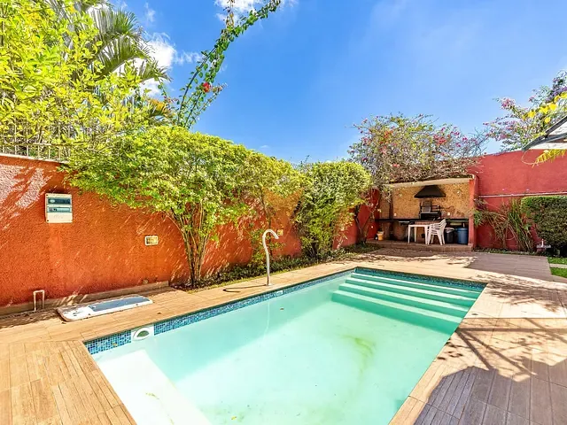 Casa com 500m² 3 quartos e 3 banheiros, à venda, no bairro Alphaville em Santana de Parnaíba