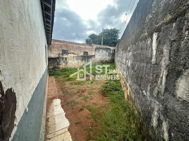 Casa com 206m² 3 quartos e 1 banheiro, à venda, no bairro Vila Leandro Previato em Andradas