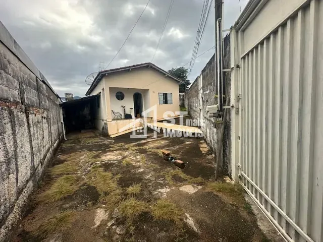 Casa com 206m² 3 quartos e 1 banheiro, à venda, no bairro Vila Leandro Previato em Andradas