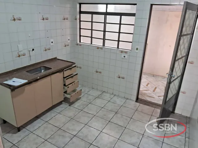Casa 2 quartos e 1 banheiro, para alugar, no bairro LOPES IGLESIAS em Nova Odessa