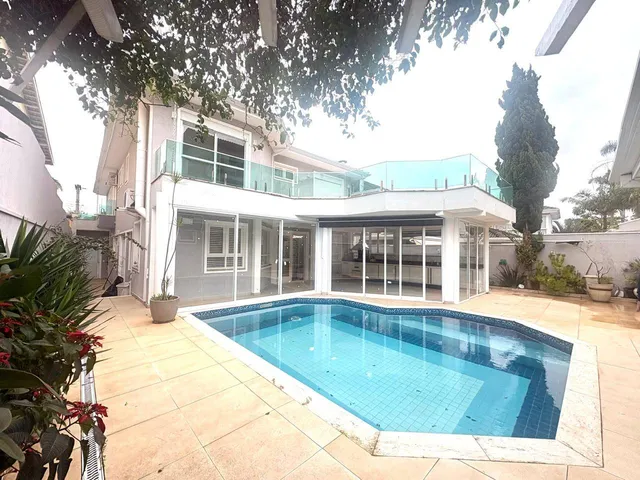Casa com 500m² 4 quartos e 7 banheiros, à venda, no bairro Alphaville em Santana de Parnaíba