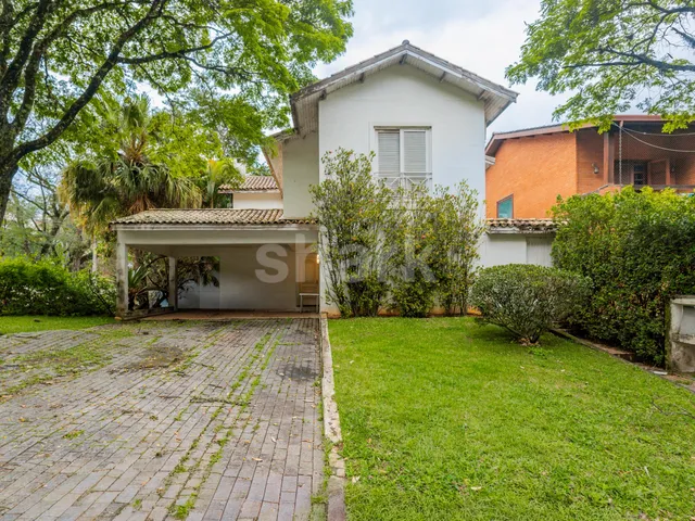 Casa com 400m² 4 quartos e 6 banheiros, à venda, no bairro Alphaville em Santana de Parnaíba