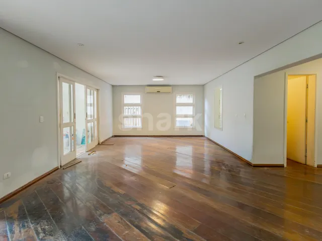 Casa com 400m² 4 quartos e 6 banheiros, à venda, no bairro Alphaville em Santana de Parnaíba