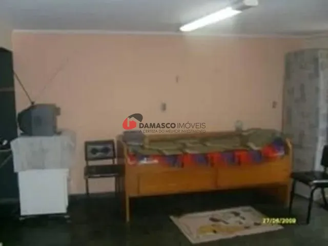 Casa com 320m² 5 quartos e 2 banheiros, à venda, no bairro Santa Paula em São Caetano do Sul