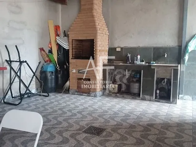 Casa com 250m² 3 quartos e 2 banheiros, à venda, no bairro Jardim Bela Vista em Taubaté