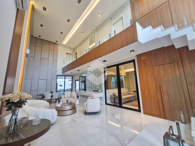 Casa 4 quartos e 6 banheiros, à venda, no bairro Recreio dos Bandeirantes em Rio de Janeiro