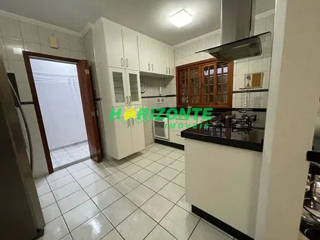 Casa com 276m² 3 quartos e 4 banheiros, à venda, no bairro Urbanova em São José dos Campos