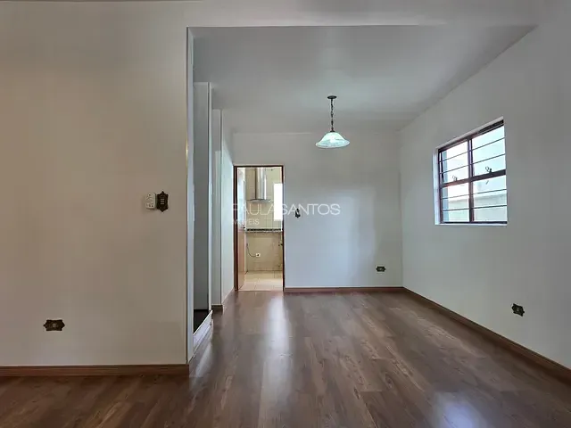 Casa 3 quartos e 4 banheiros, para alugar, no bairro Jardim Saira em Sorocaba