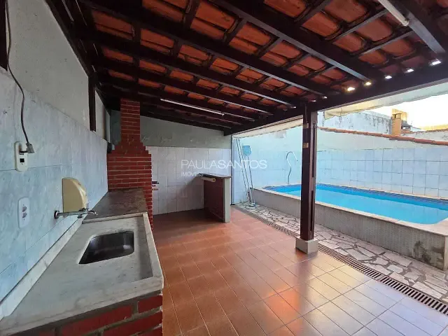 Casa 3 quartos e 4 banheiros, para alugar, no bairro Jardim Saira em Sorocaba