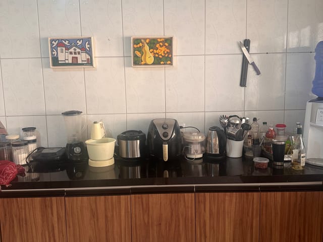 Casa 4 quartos e 3 banheiros, para alugar, no bairro Altos do Mirante em Chapada dos Guimarães