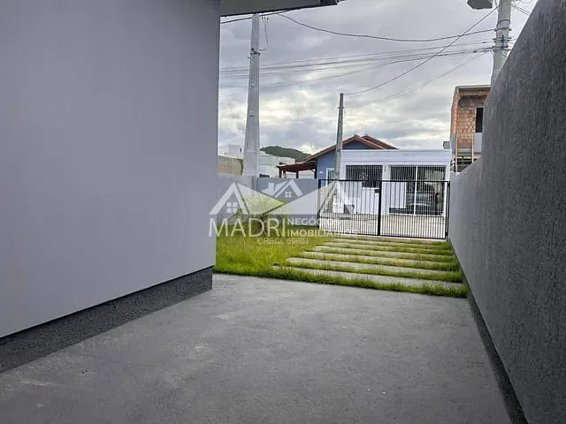 Casa 2 quartos e 1 banheiro, à venda, no bairro Guarda do Cubatão em Palhoça