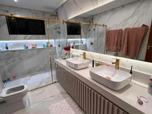 Casa com 485m² 4 quartos e 5 banheiros, à venda, no bairro Parqville Pinheiros em Aparecida de Goiânia