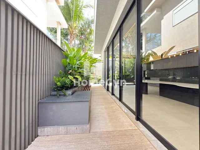 Casa com 436m² 3 quartos e 5 banheiros, à venda, no bairro Jardins Verona em Goiânia