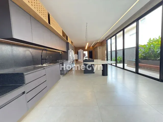 Casa com 436m² 3 quartos e 5 banheiros, à venda, no bairro Jardins Verona em Goiânia