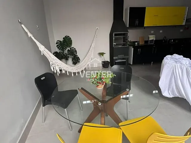 Casa para alugar, no bairro Vila das Jabuticabeiras em Taubaté