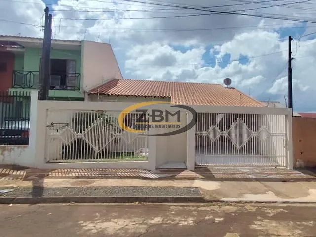Casa com 250m² 3 quartos e 3 banheiros, à venda, no bairro Jardim Maria Celina em Londrina