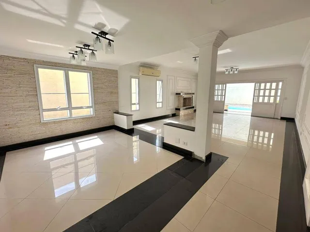 Casa com 385m² 4 quartos e 4 banheiros, à venda, no bairro Alphaville em Santana de Parnaíba