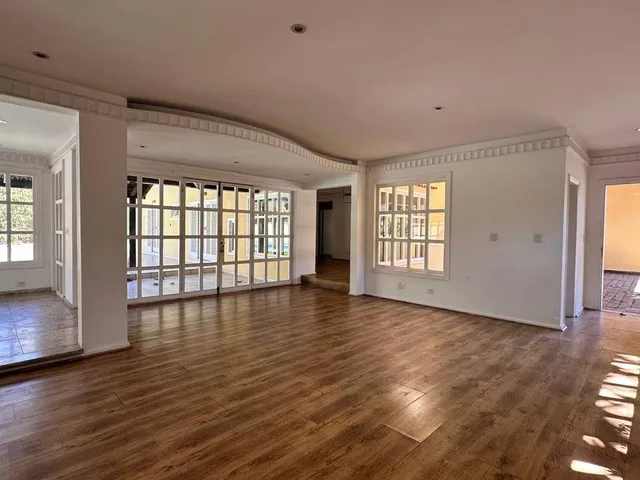 Casa com 787m² 3 quartos e 5 banheiros, à venda ou para alugar, no bairro Alphaville em Barueri