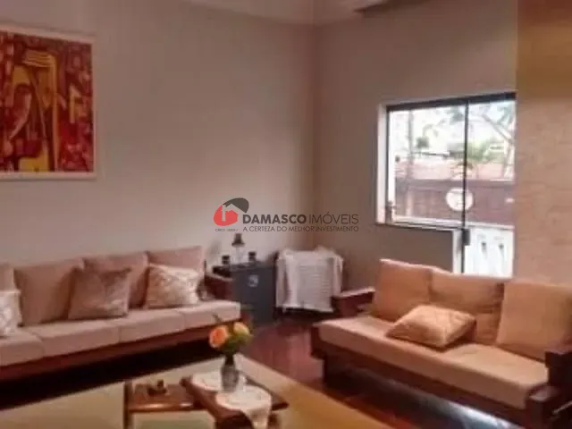 Casa com 700m² 4 quartos e 1 banheiro, à venda, no bairro Barcelona em São Caetano do Sul