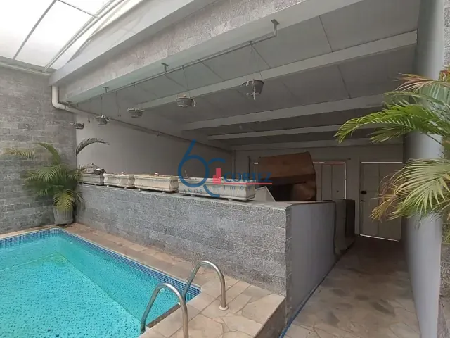 Casa com 201m² 1 quarto e 2 banheiros, à venda, no bairro Vila Saibreiro em Rio Claro