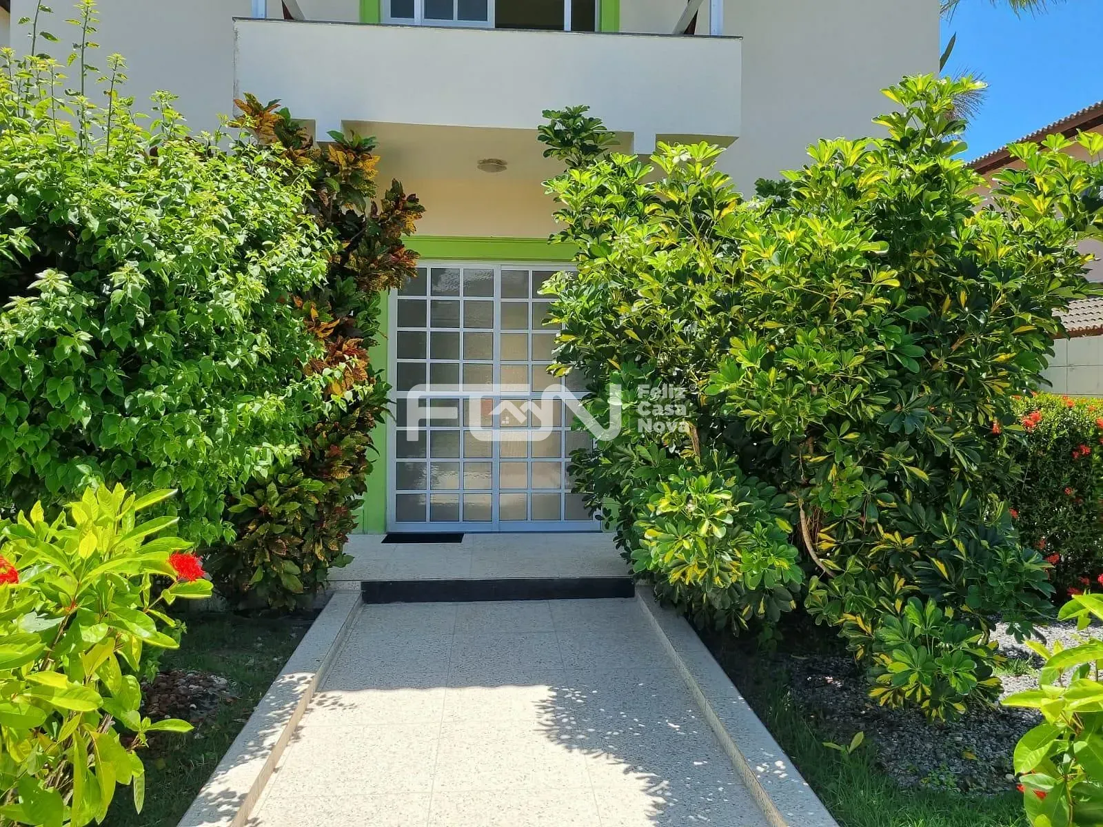 Casa, 4 quartos, 242 m² - Foto 1