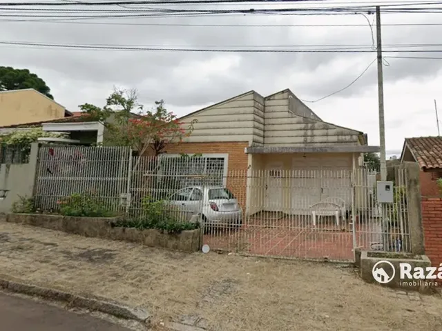 Casa 3 quartos e 3 banheiros, para alugar, no bairro Seminário em Curitiba
