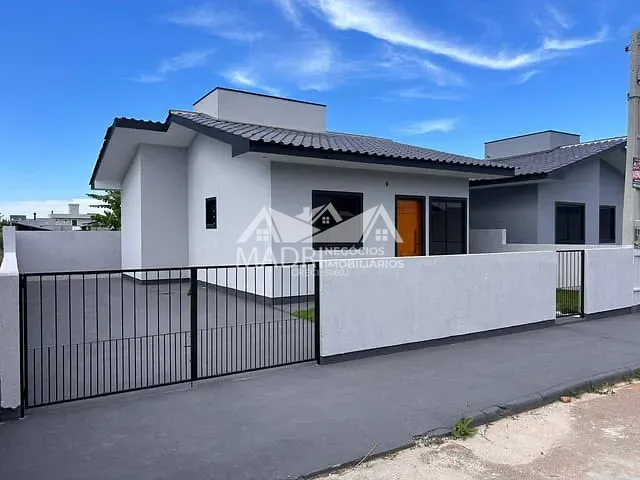 Casa 2 quartos e 1 banheiro, à venda, no bairro Guarda do Cubatão em Palhoça