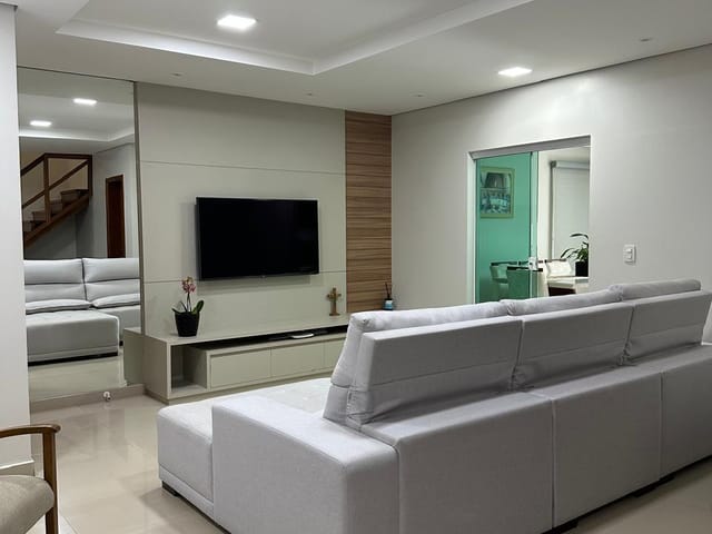 Casa 3 quartos e 2 banheiros, para alugar, no bairro Loteamento Morada das Flores em Cambé