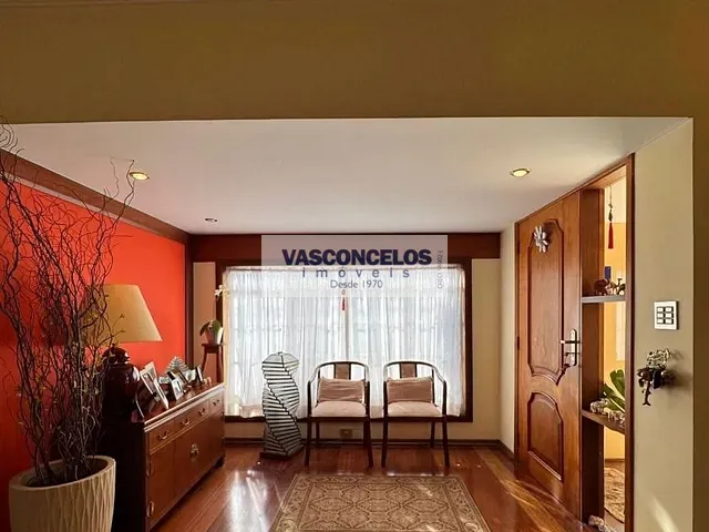 Casa com 360m² 3 quartos e 2 banheiros, à venda, no bairro Jardim das Colinas em São José dos Campos