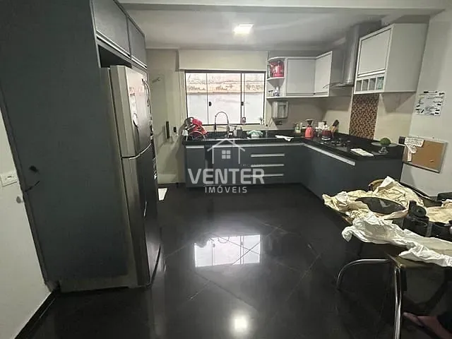 Casa 3 quartos e 3 banheiros, à venda, no bairro Jardim Sandra Maria em Taubaté