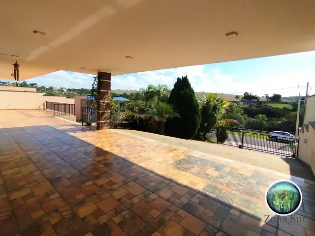 Casa 3 quartos e 5 banheiros, à venda, no bairro Village Ipanema em Araçoiaba da Serra