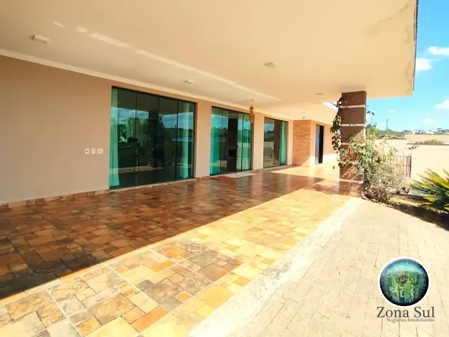Casa 3 quartos e 5 banheiros, à venda, no bairro Village Ipanema em Araçoiaba da Serra
