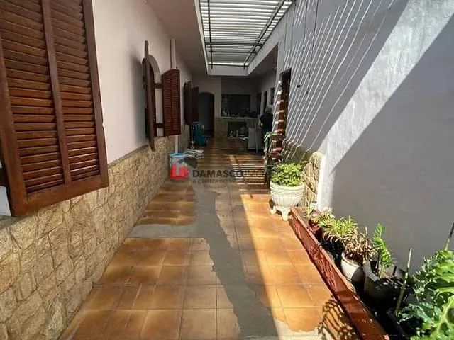 Casa com 221m² 2 quartos e 1 banheiro, à venda, no bairro Oswaldo Cruz em São Caetano do Sul