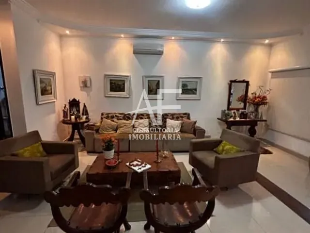Casa com 450m², à venda ou para alugar, no bairro Jardim das Nações em Taubaté