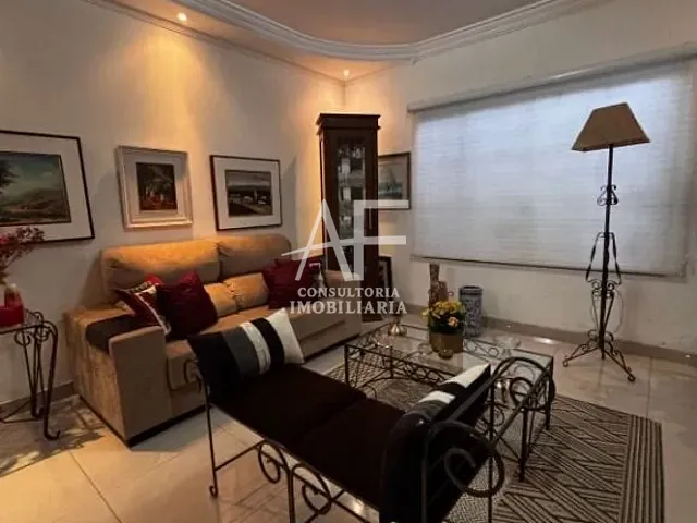 Casa com 450m², à venda ou para alugar, no bairro Jardim das Nações em Taubaté