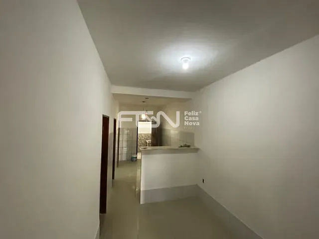 Casa 2 quartos e 1 banheiro, à venda, no bairro Camaçari de Dentro em Camaçari